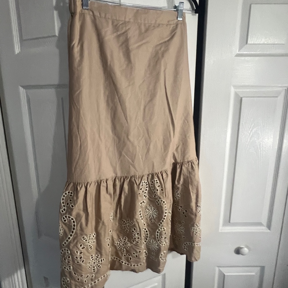 NWOT Moon River Tan Maxi Skirt with Embroidery - Picture 6 of 12